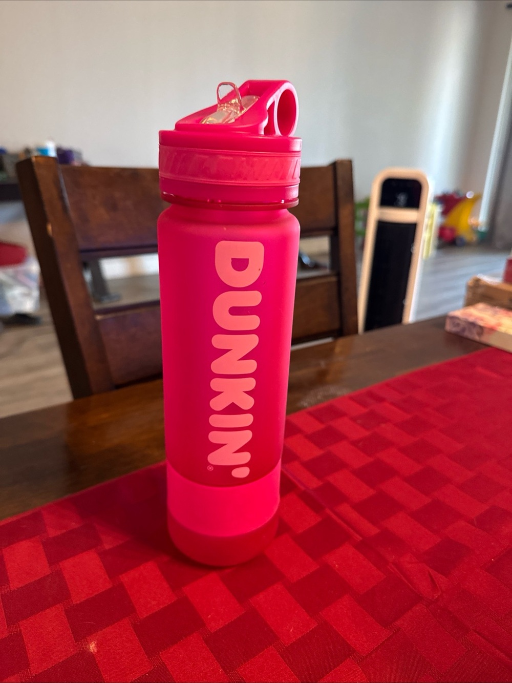Pink Insulated Dunkin Water Bottle - Spill-Resistant Lid